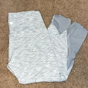 NWOT Wunder Under Scalloped Hem High-Rise Crop 23"
Full-On Luon